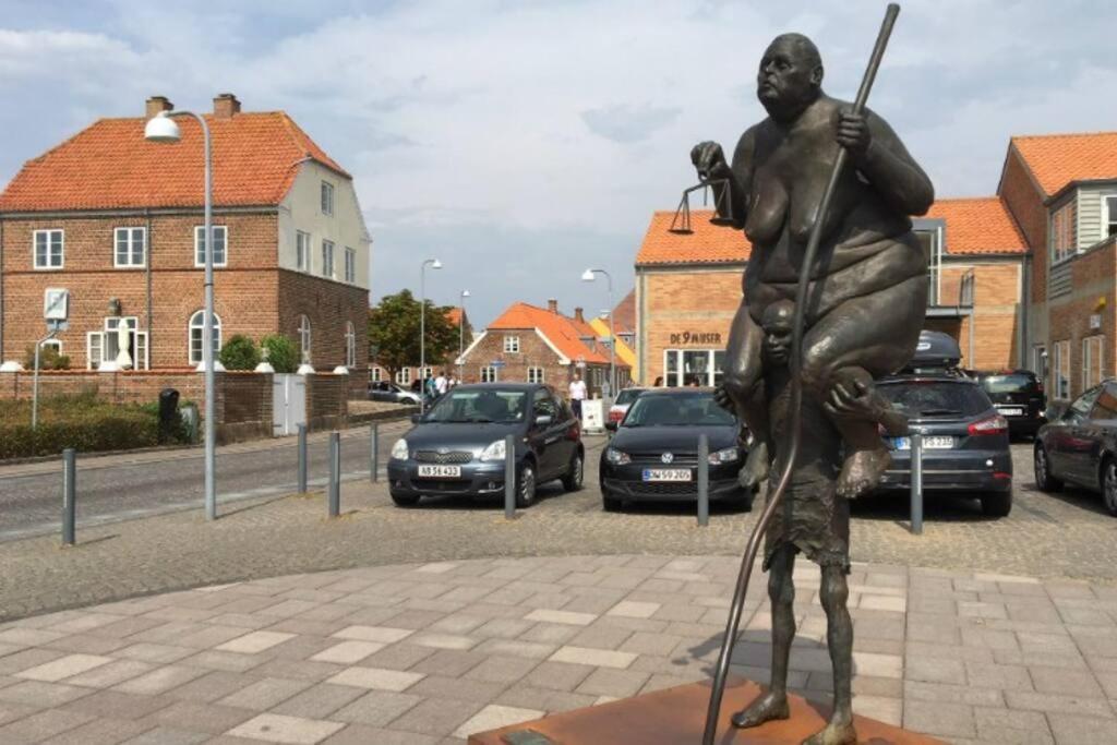 Hyggeligt Lille Byhus Lige Mellem Havnen Og Bytorv Ringkøbing Exterior foto
